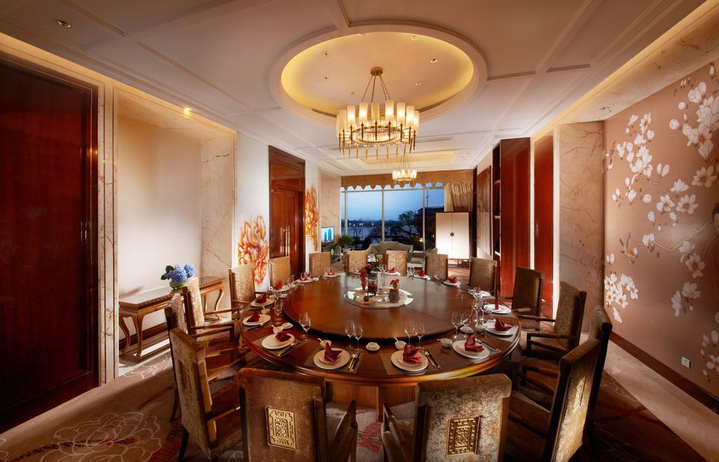 Dongwu New Century Grand Hotel Huzhou Exterior photo