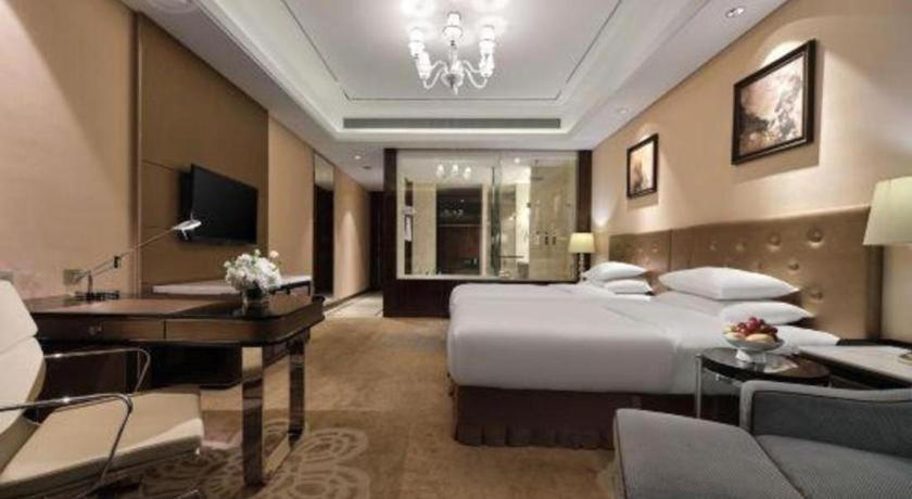 Dongwu New Century Grand Hotel Huzhou Exterior photo