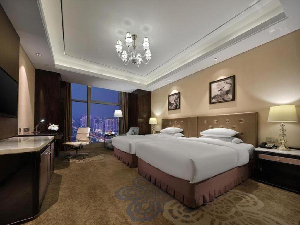 Dongwu New Century Grand Hotel Huzhou Exterior photo