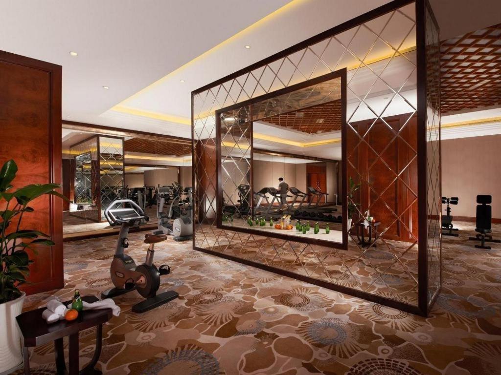 Dongwu New Century Grand Hotel Huzhou Exterior photo