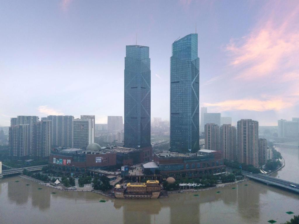 Dongwu New Century Grand Hotel Huzhou Exterior photo